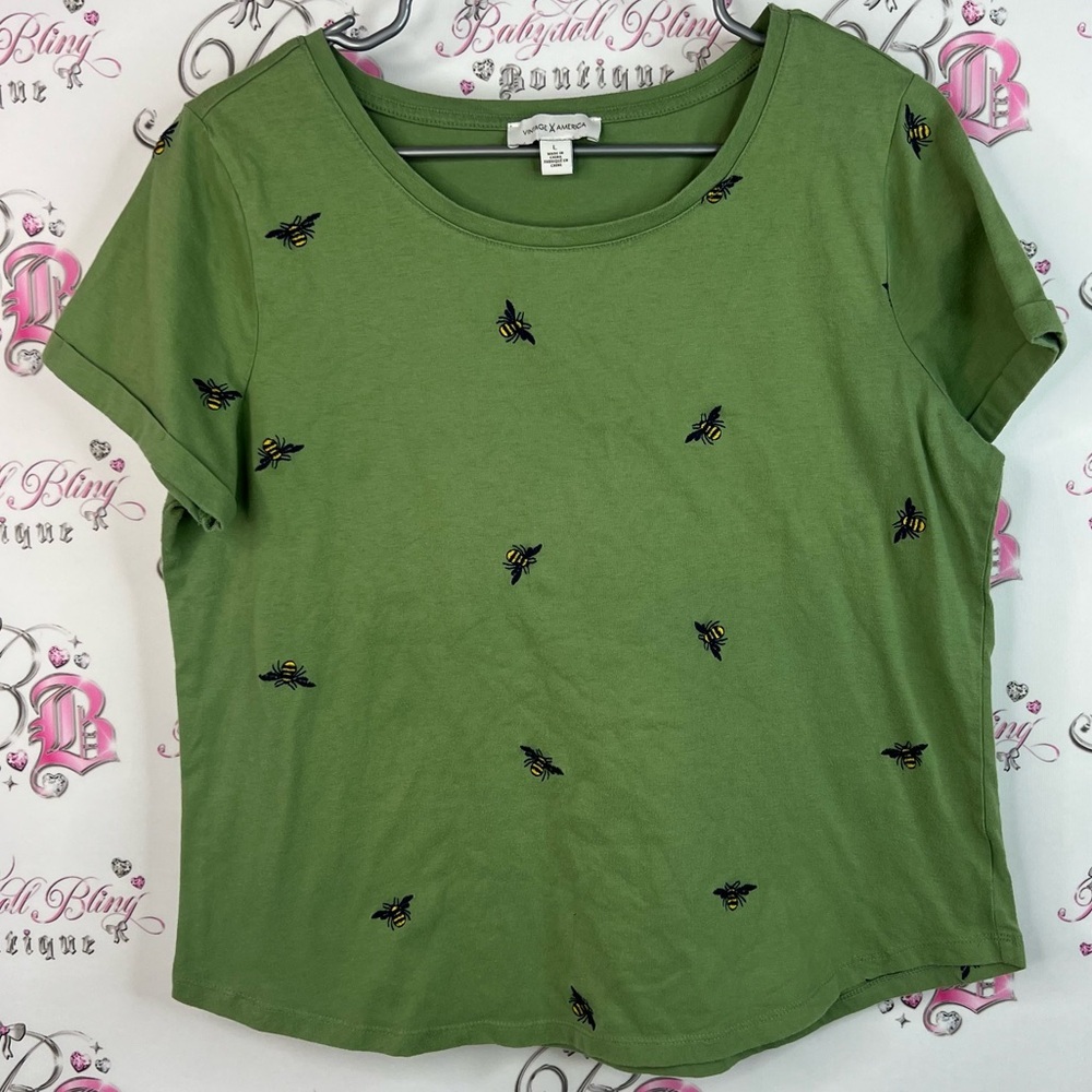 Vintage America tshirt tee bees 🐝 embroidery green Olive Embroidered Tee